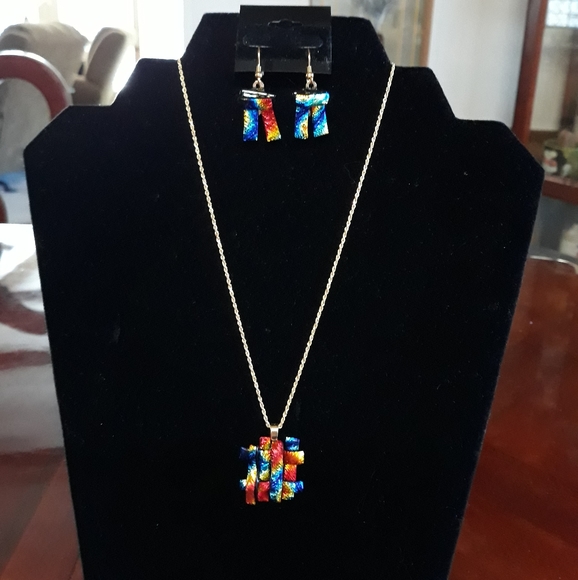 Jewelry - 14k chain diachroic rainbow pendant & earrings set